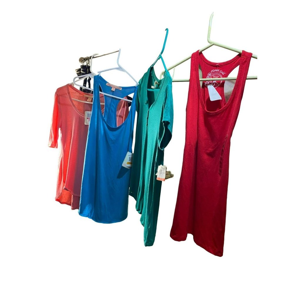 Juniors/Women Summer Lot Knit Tops NWT Size XS, and Small